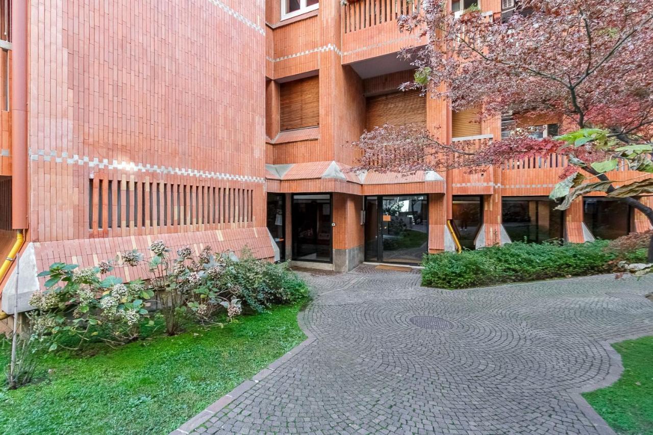 Carlo Botta Lux Apartment Milan Exterior photo